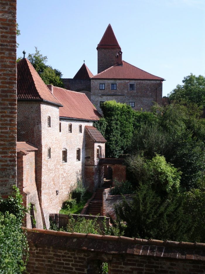 Der älteste, gotische und romanische Teil der Burg Trausnitz.