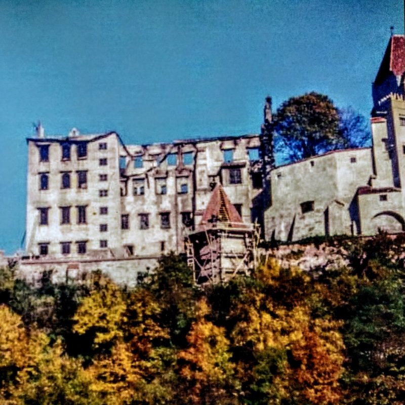 Die Brandruine der Burg Trausnitz.