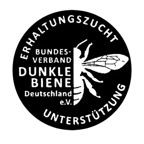 Siegelmarke des Bundesverbandes der Dunklen Biene Deutschland e.V. für Unterstützer der Zuchtbestrebungen des Verbandes zum Erhalt der schützenswerten Subspezies Apis mellifera mellifera.